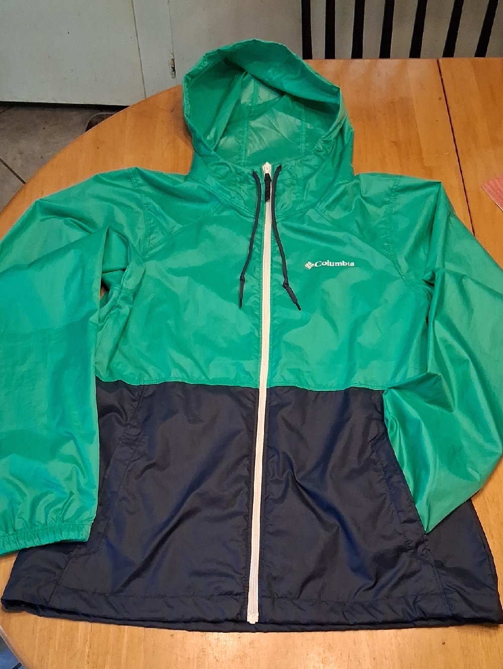 Columbia Women's Colorblock Hooded Windbreaker - Teal & Navy Size XS